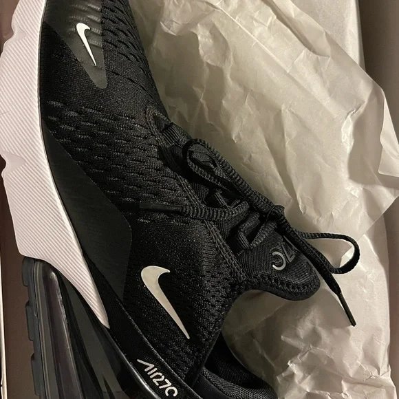 Air 270s - Picture 3 of 3